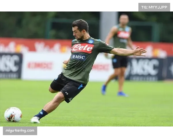 从录像分析到球场执行：探访那不勒斯定位球教练的工作日常